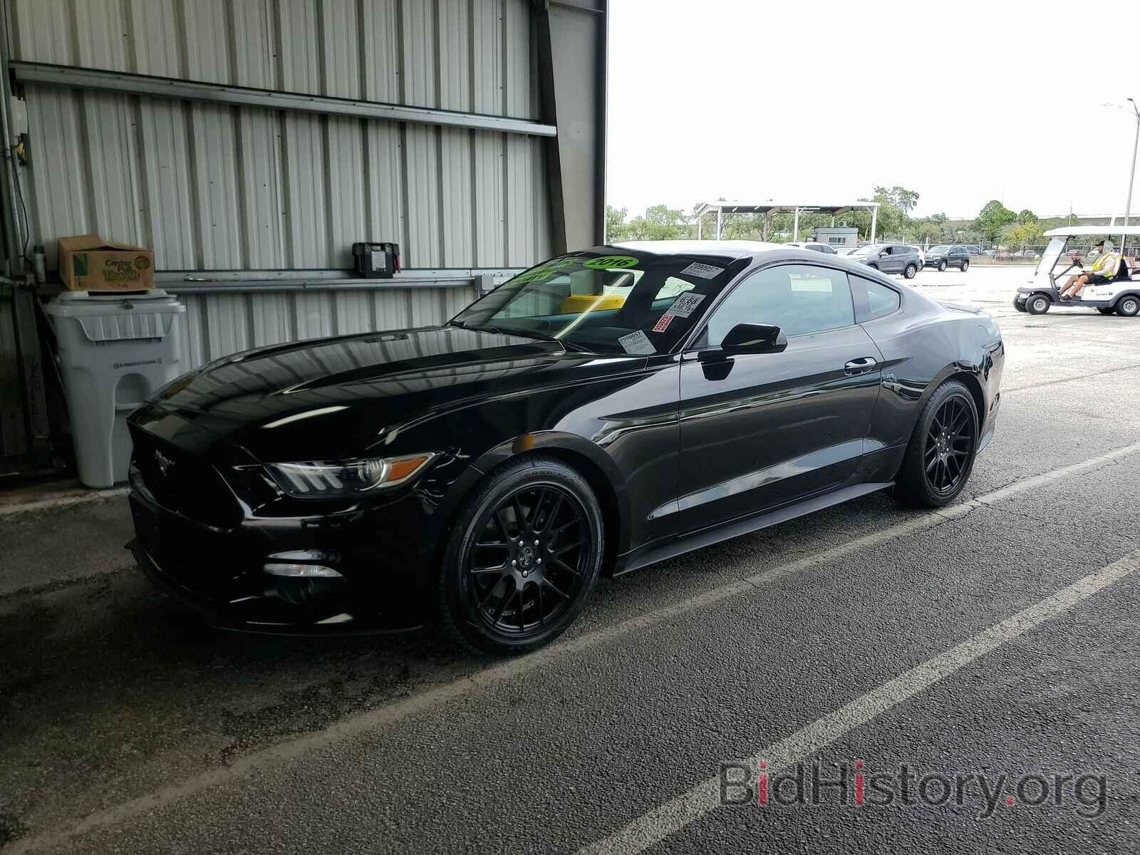 Photo 1FA6P8TH4G5278067 - Ford Mustang 2016