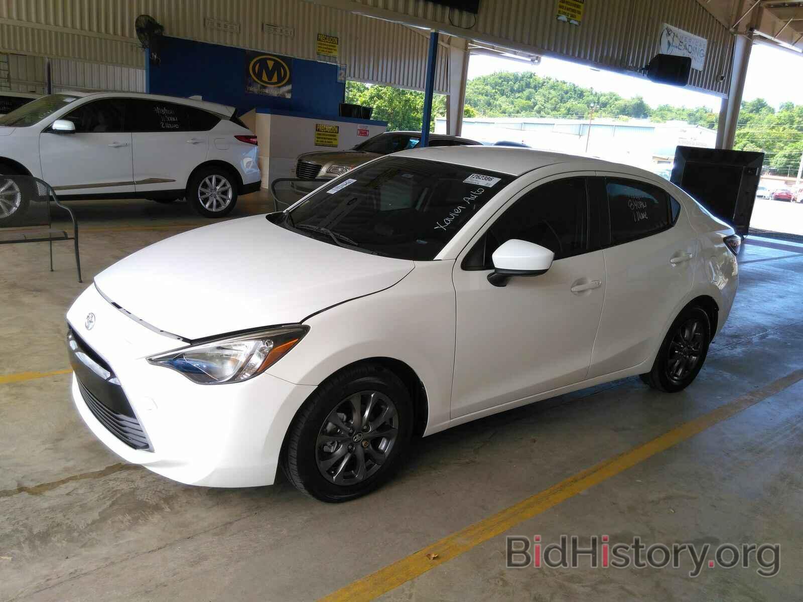 Photo 3MYDLBYVXGY145701 - Toyota Yaris 2016