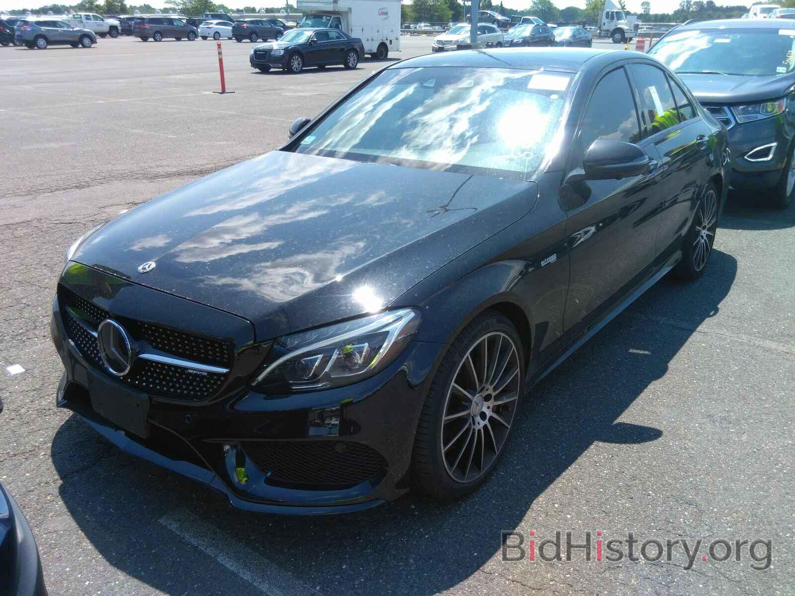 Photo 55SWF6EB8JU260704 - Mercedes-Benz C-Class 2018