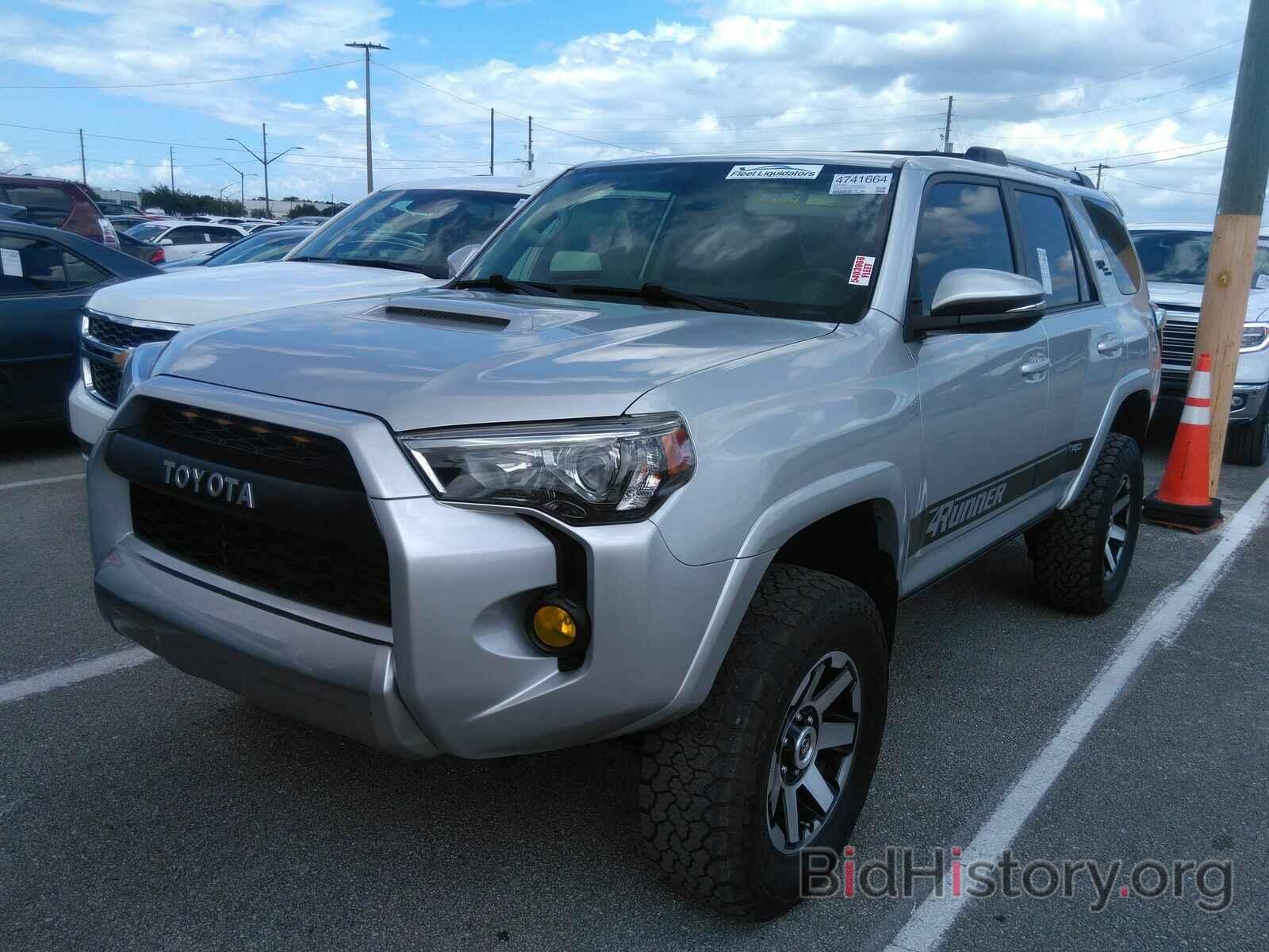 Фотография JTEBU5JR1H5420626 - Toyota 4Runner 2017