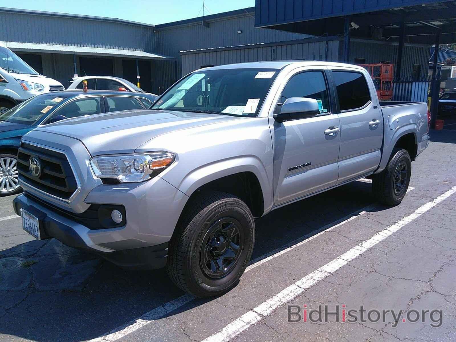 Photo 5TFAX5GNXLX185524 - Toyota Tacoma 2WD 2020