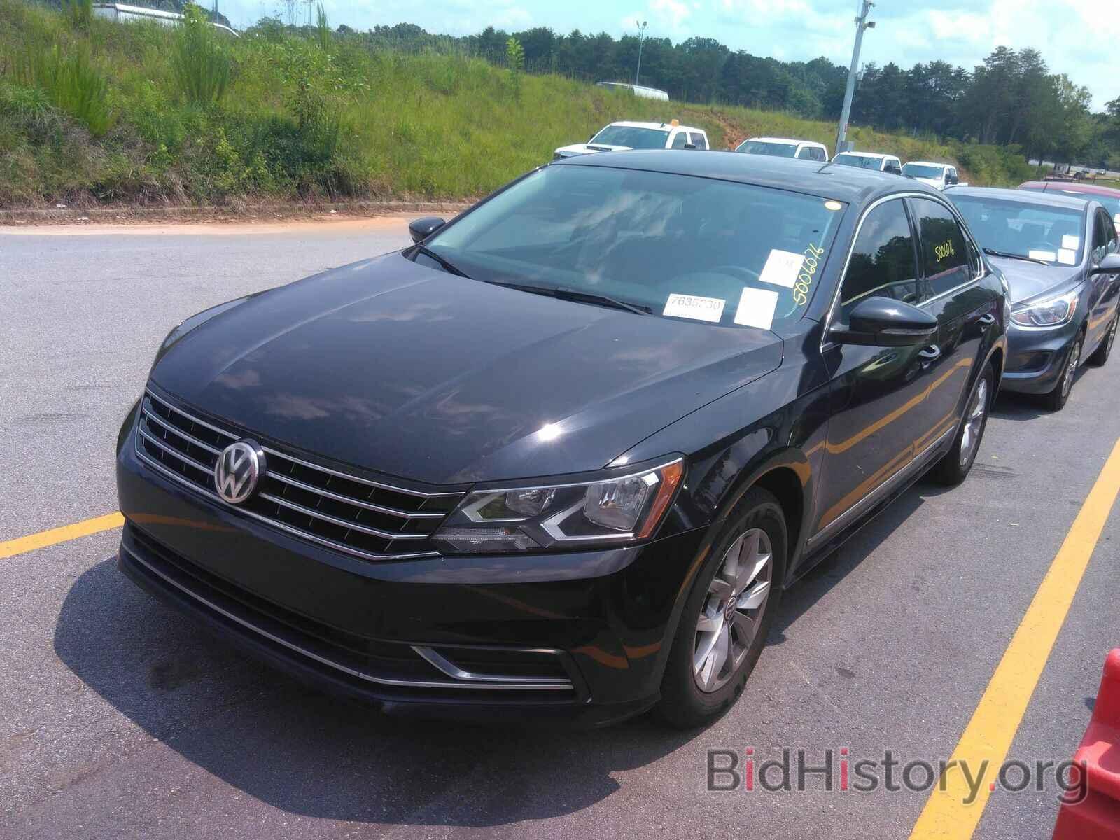 Фотография 1VWAT7A36HC065973 - Volkswagen Passat 2017