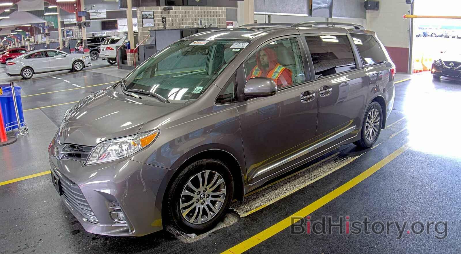 Photo 5TDYZ3DC3JS958403 - Toyota Sienna 2018