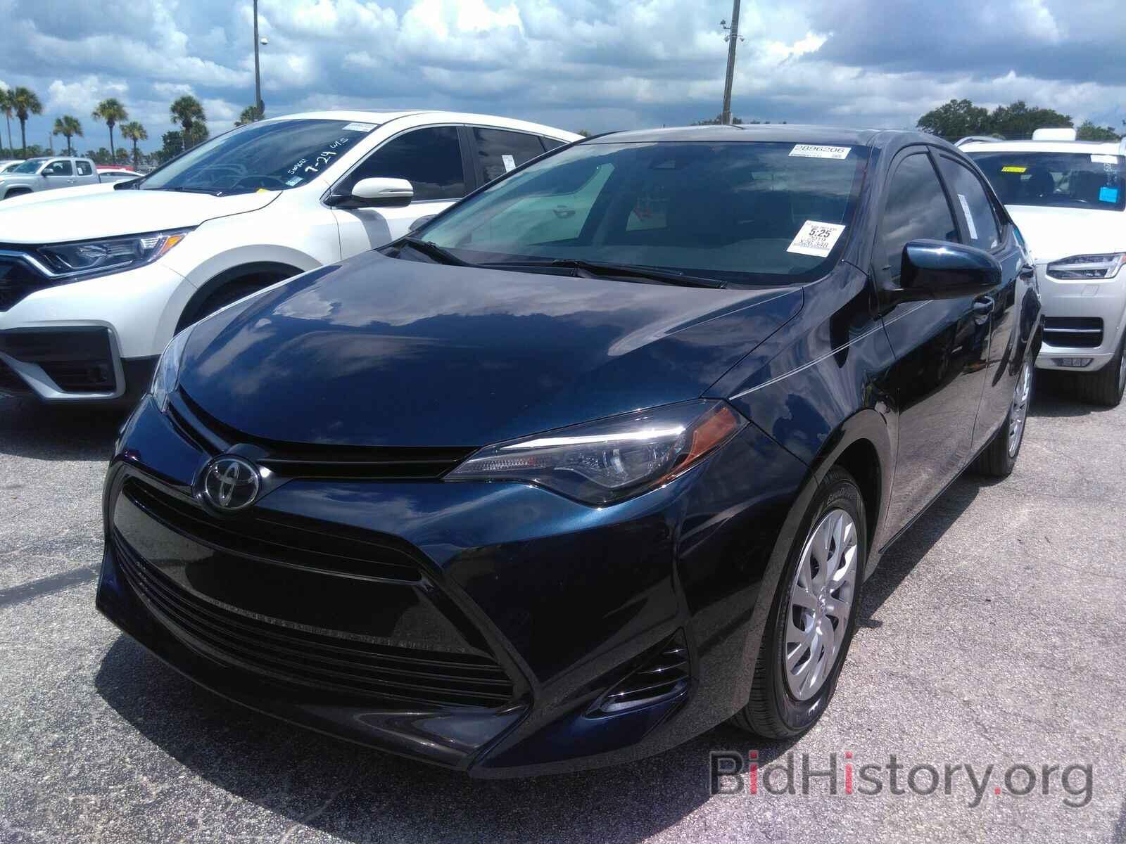 Photo 5YFBURHEXKP868551 - Toyota Corolla LE 2019