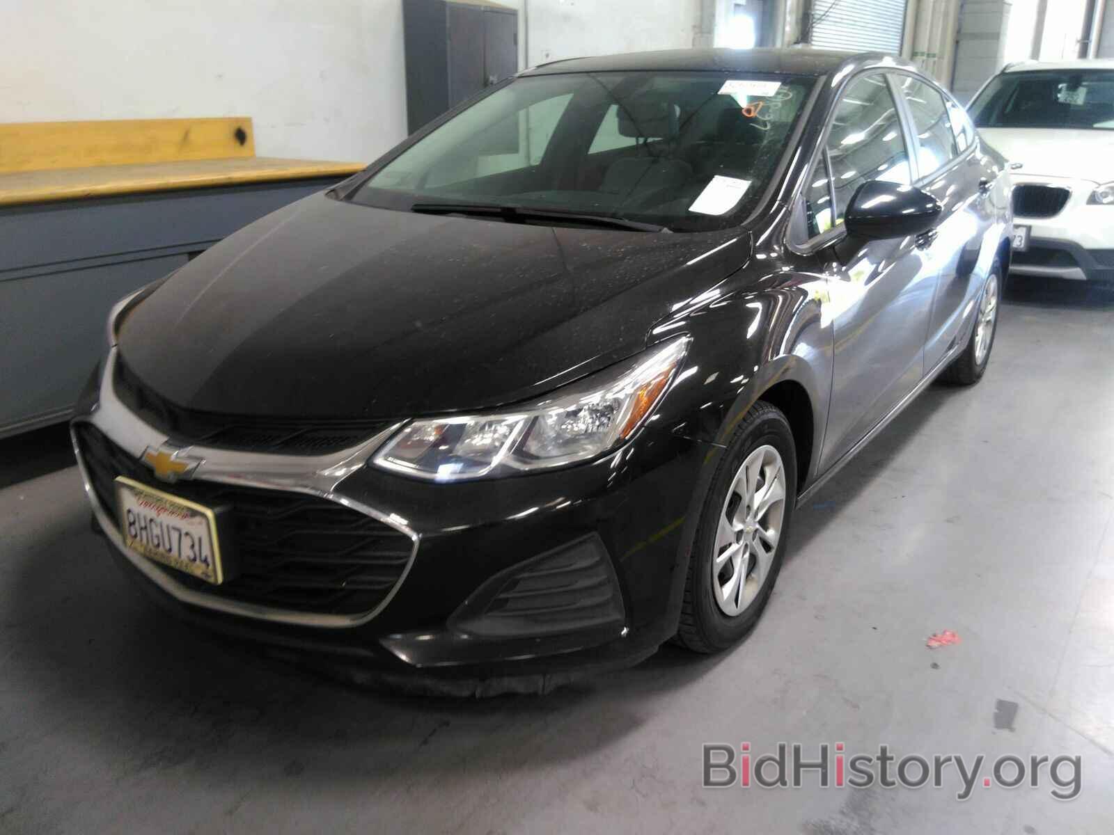 Photo 1G1BC5SM2K7120396 - Chevrolet Cruze 2019