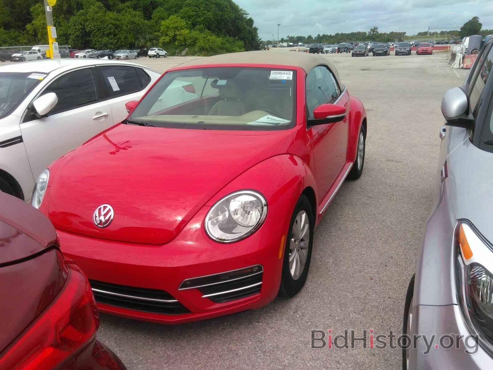 Photo 3VW5DAAT6KM509046 - Volkswagen Beetle Convertible 2019