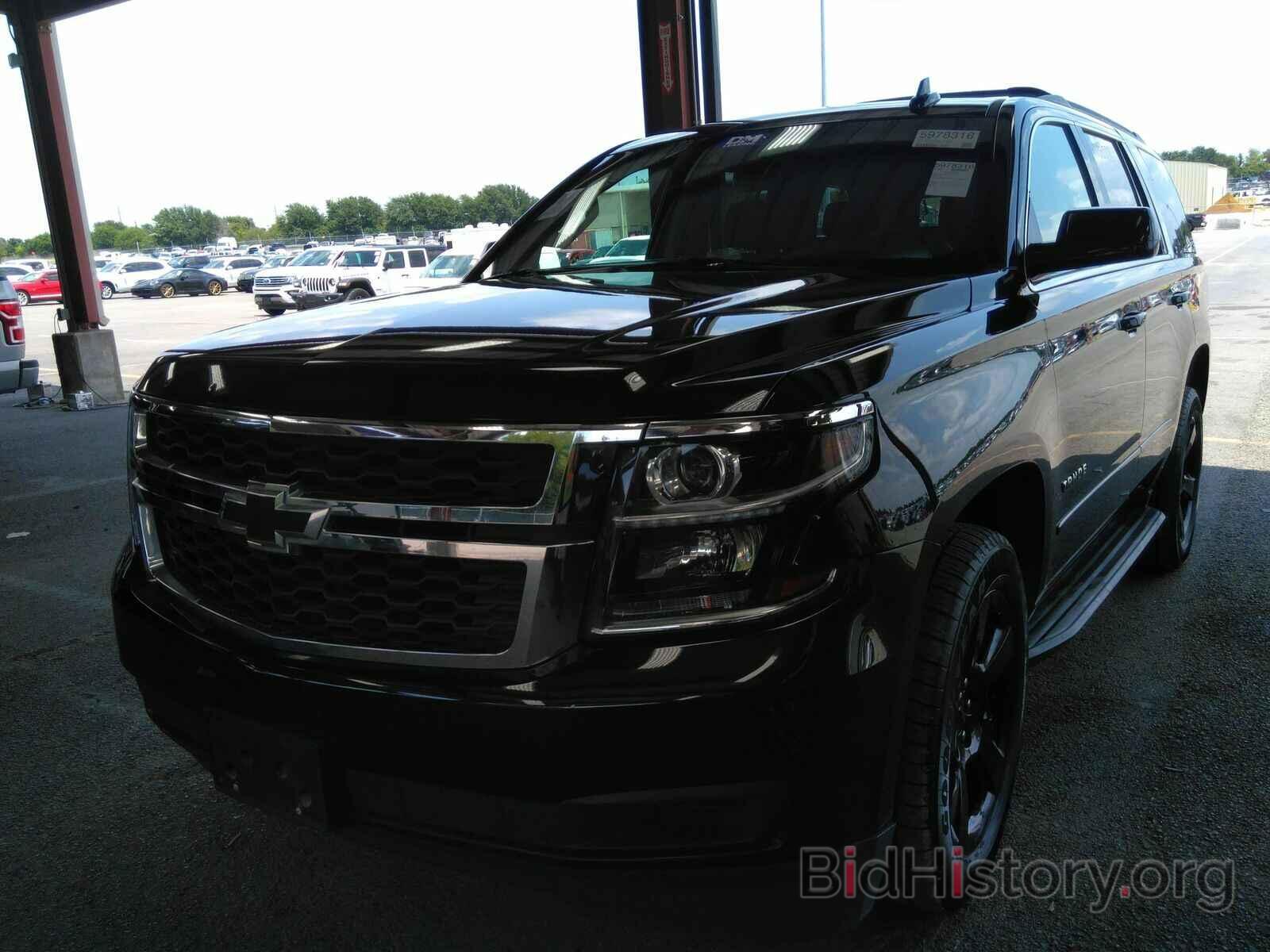 Photo 1GNSCBKC0HR396142 - Chevrolet Tahoe 2017