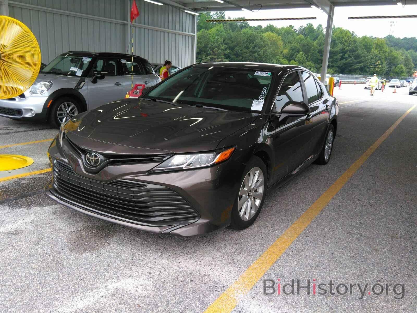 Photo 4T1B11HK3KU247117 - Toyota Camry LE 2019