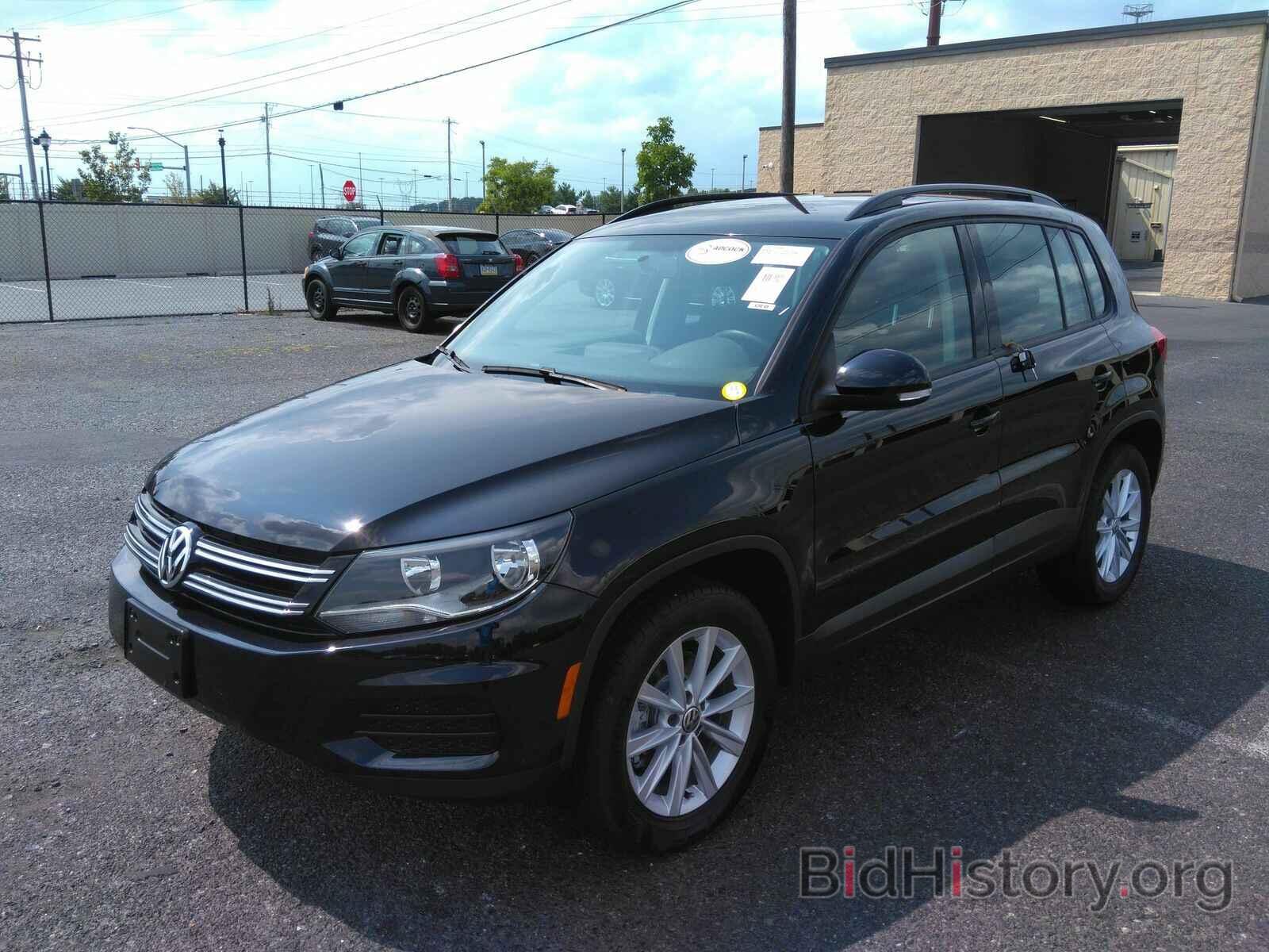 Photo WVGBV7AX3HK052426 - Volkswagen Tiguan Limited 2017
