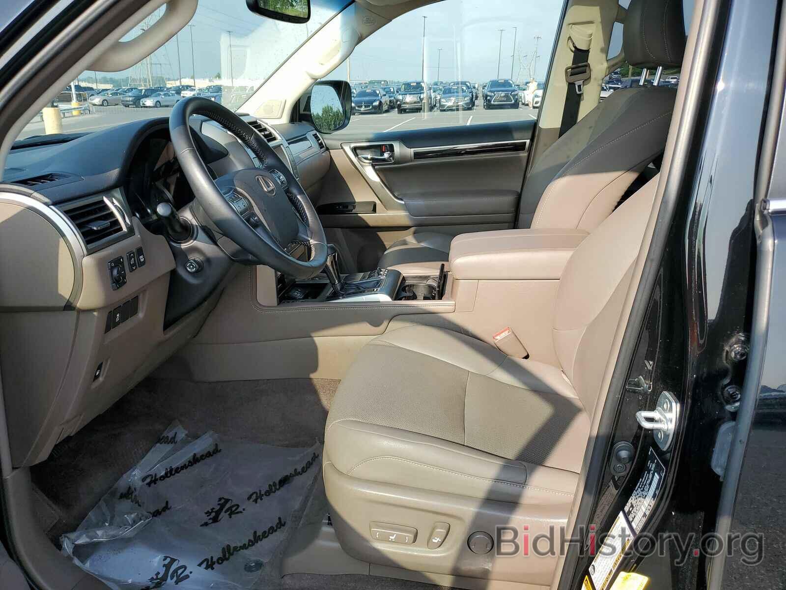 Photo JTJBM7FX2J5202902 - Lexus GX GX 2018