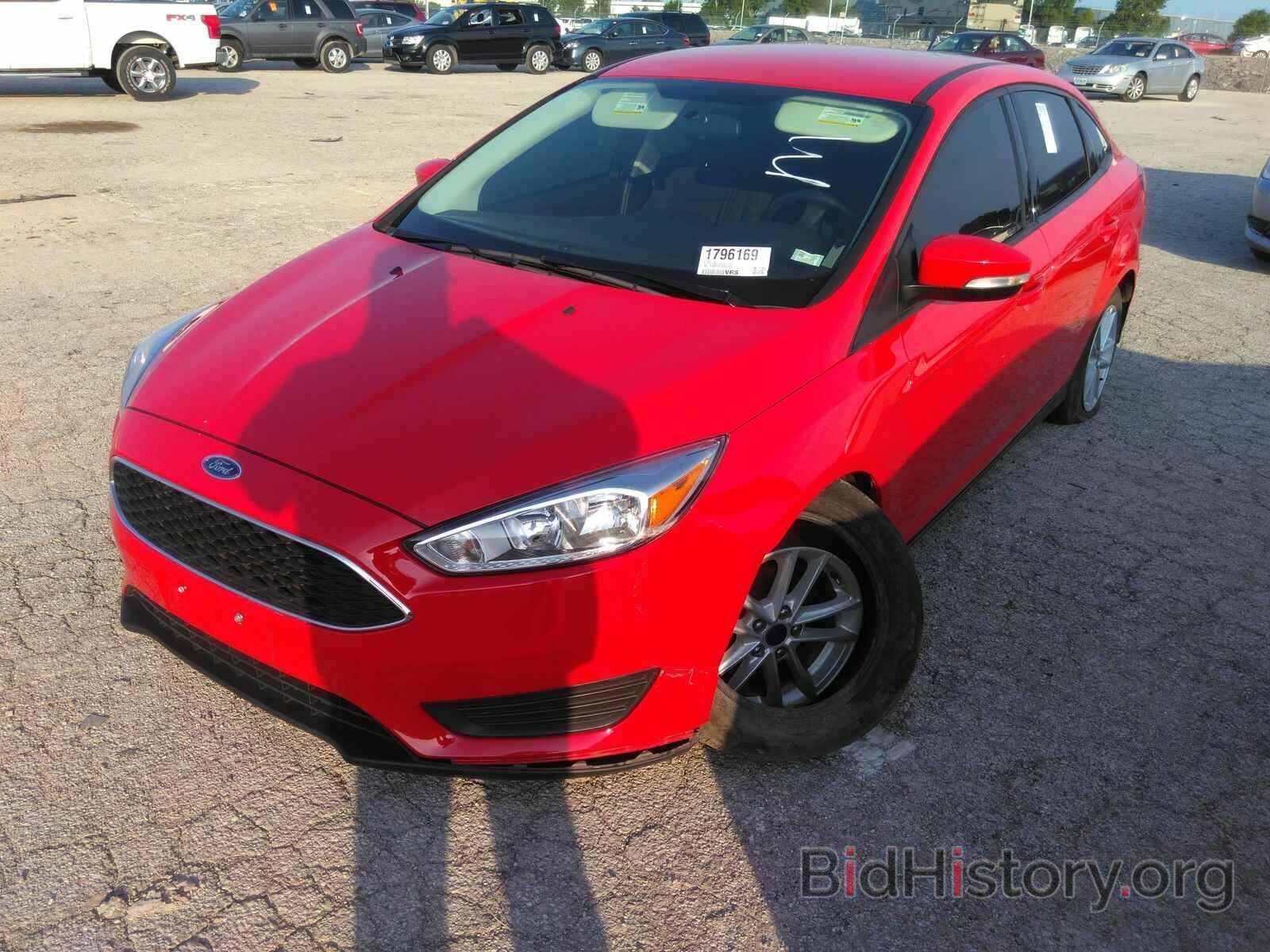 Фотография 1FADP3F26HL266517 - Ford Focus SE 2017