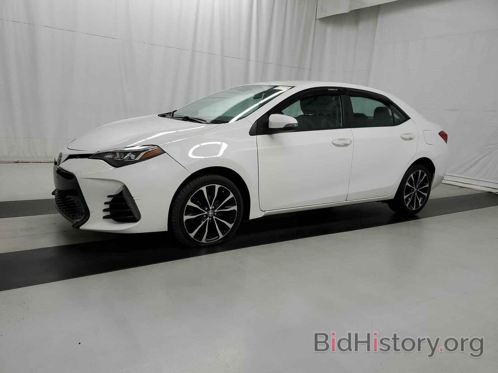 Photo 2T1BURHE3HC885135 - Toyota Corolla 2017