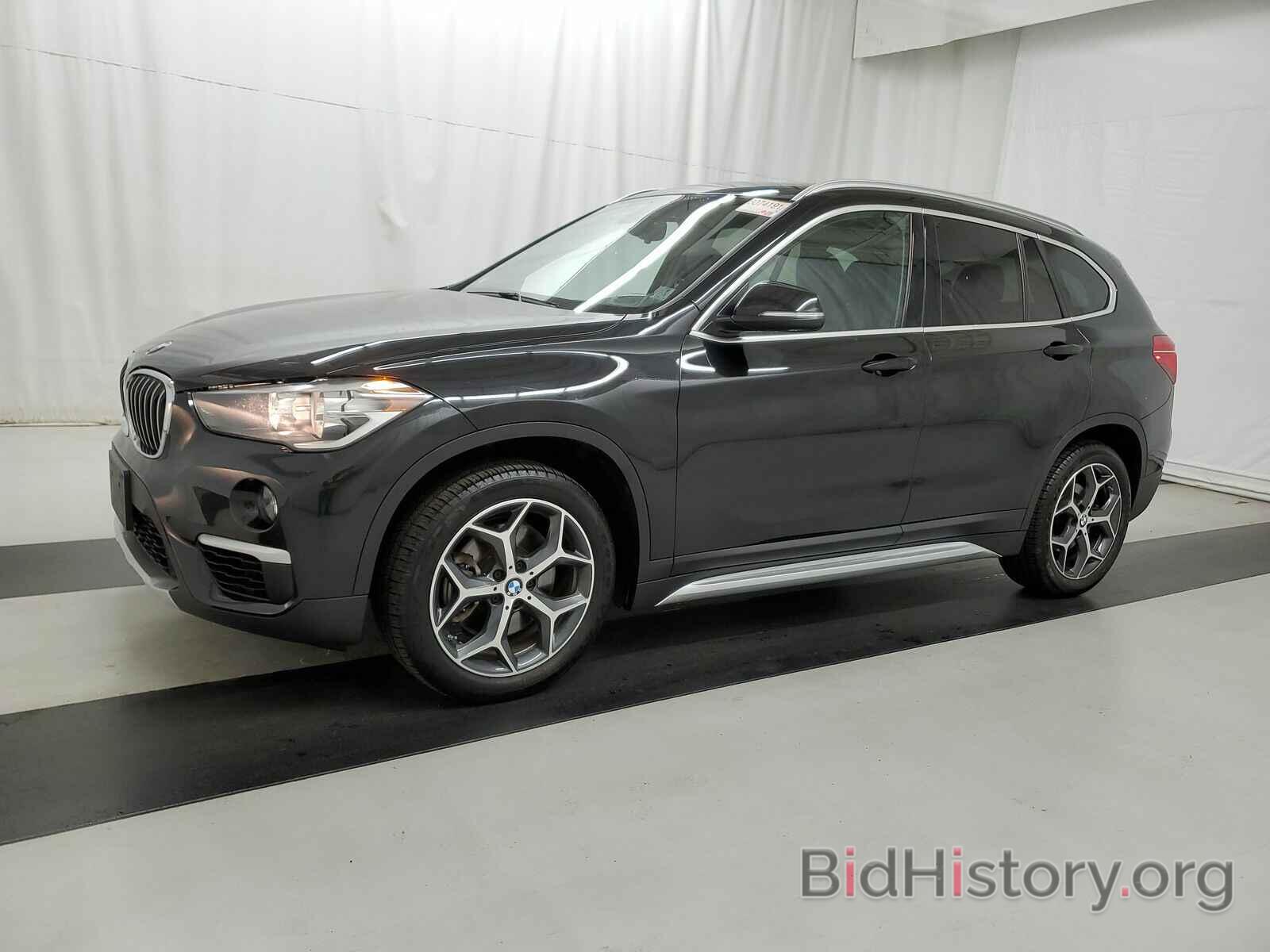 Photo WBXHT3C35J3F04180 - BMW X1 2018