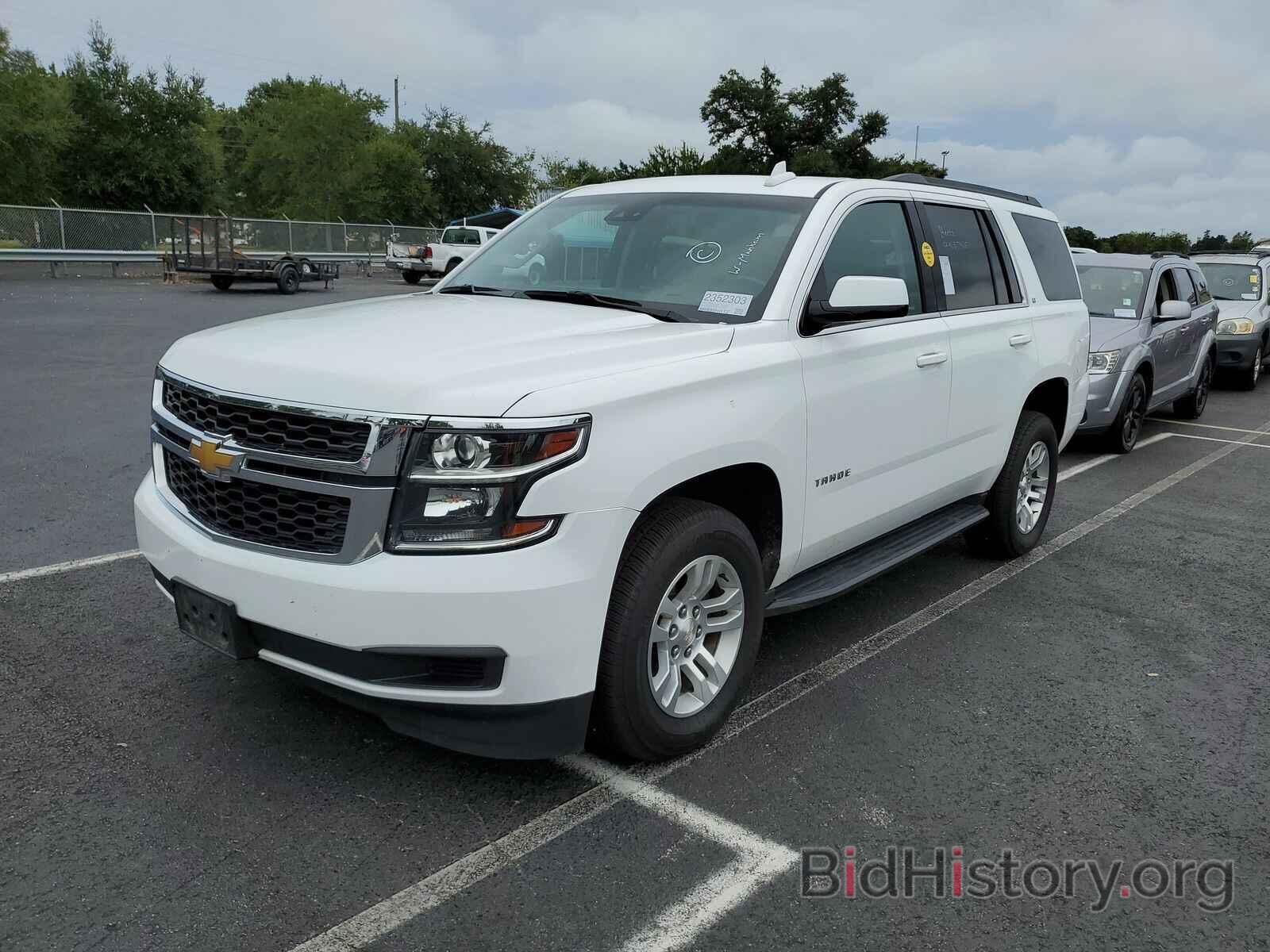 Photo 1GNSKBKCXKR330191 - Chevrolet Tahoe 2019