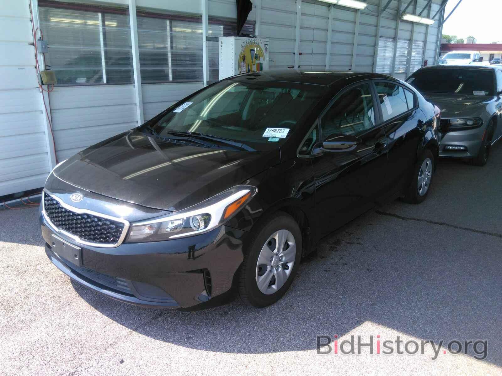 Photo 3KPFK4A76JE210294 - Kia Forte LX 2018