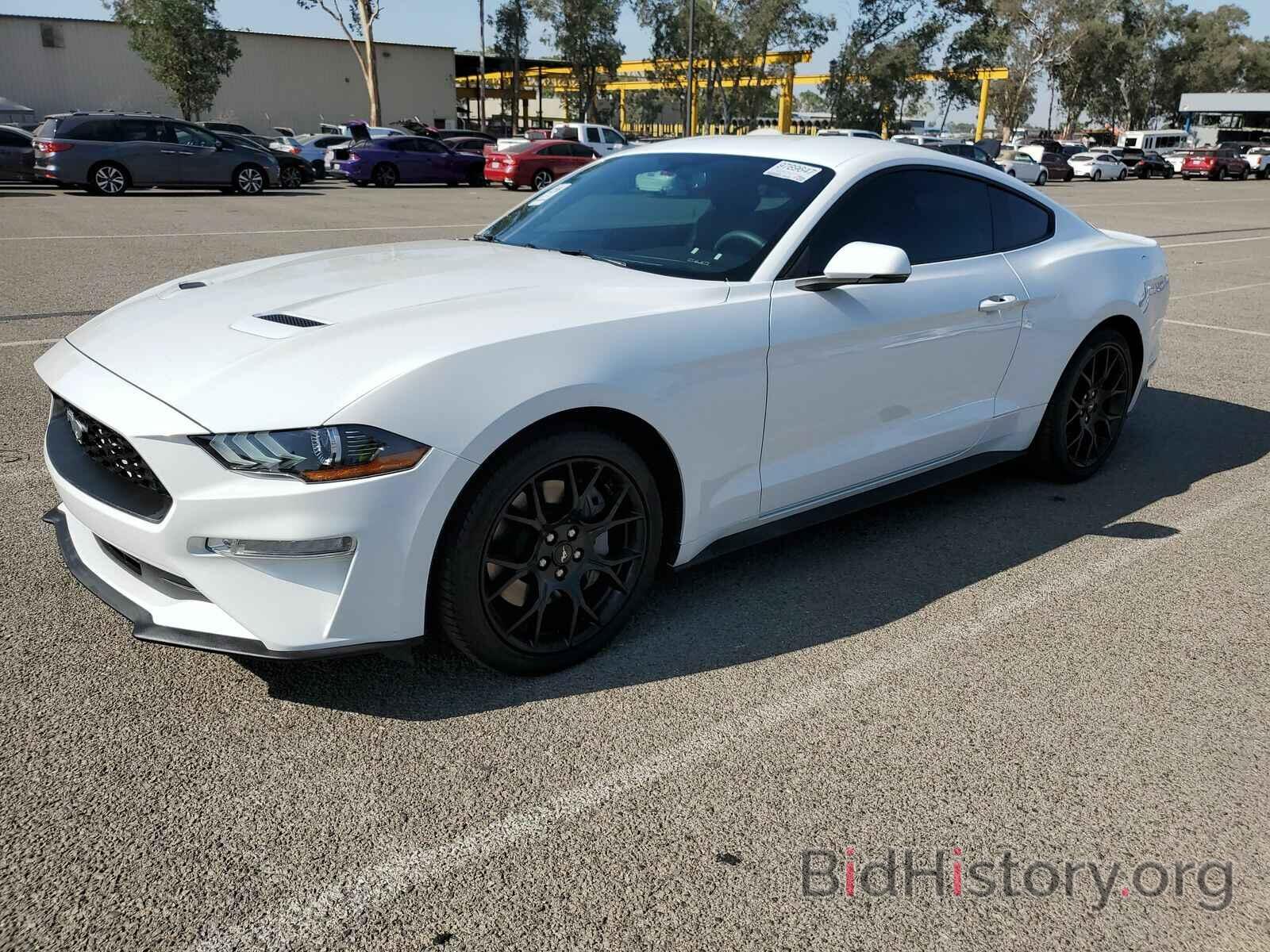 Photo 1FA6P8TH7J5114402 - Ford Mustang 2018