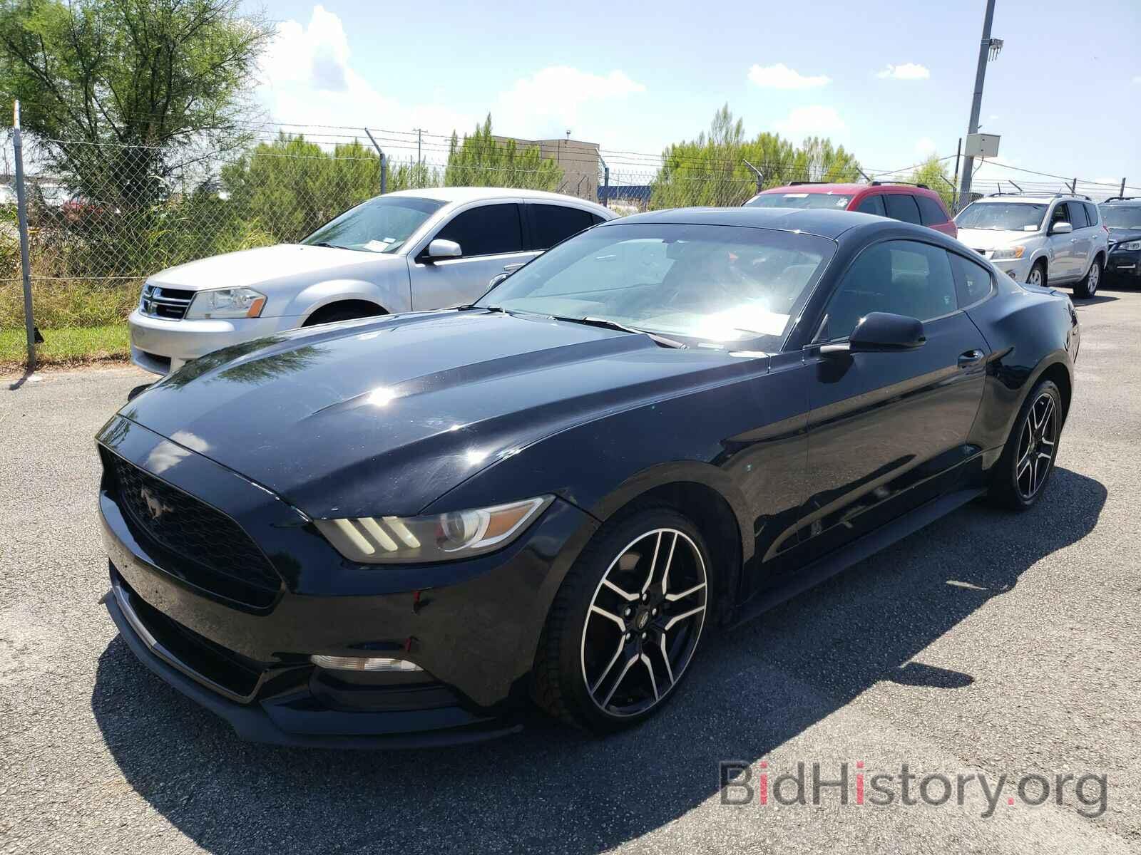 Photo 1FA6P8AM3G5267254 - Ford Mustang 2016