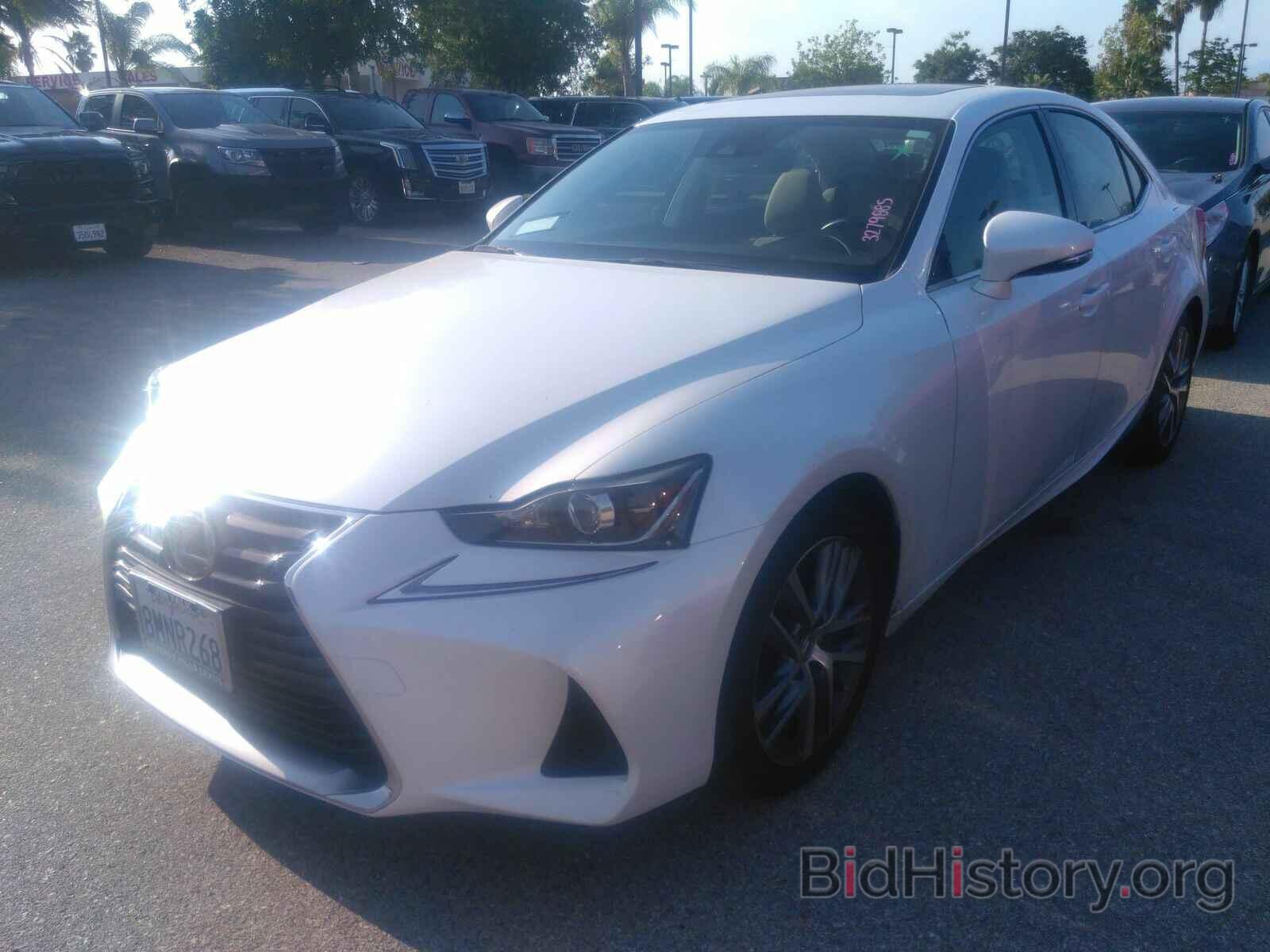 Photo JTHBA1D28K5097931 - Lexus IS IS 2019