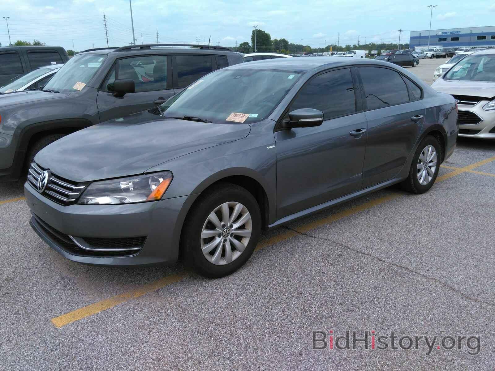 Photo 1VWAT7A31FC040394 - Volkswagen Passat 2015