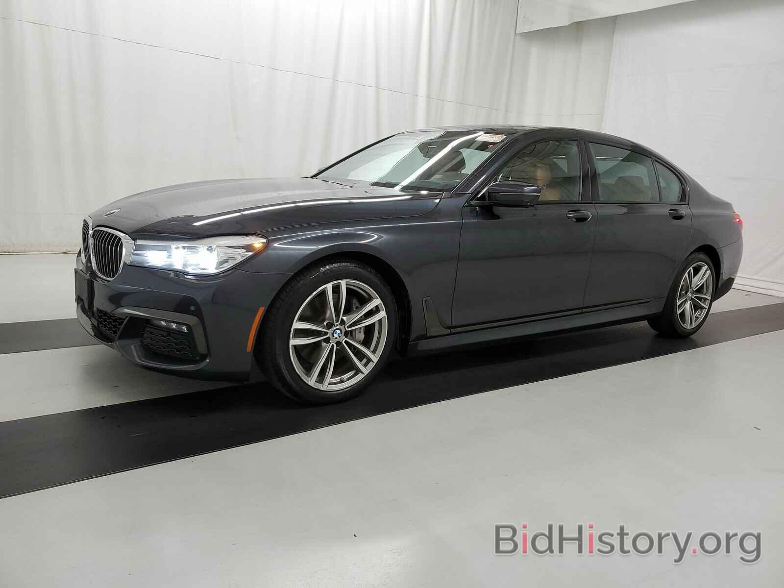 Photo WBA7E4C54KGV28498 - BMW 7 Series 2019