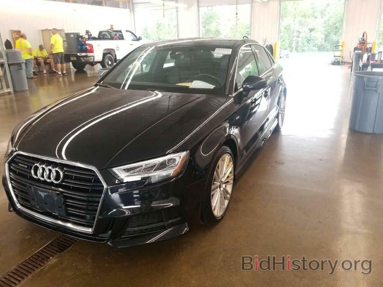 Photo WAUJ8GFF1H1061569 - Audi A3 Sedan 2017