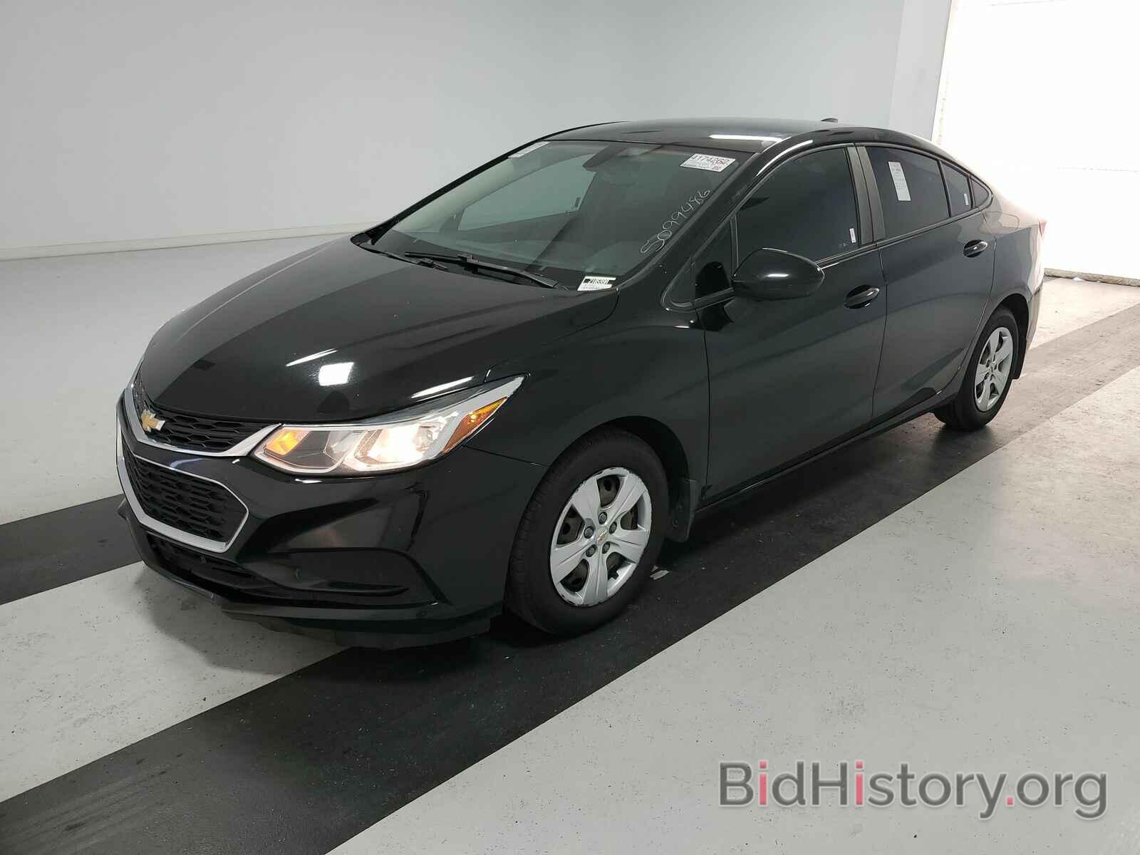 Photo 1G1BC5SMXH7268675 - Chevrolet Cruze 2017