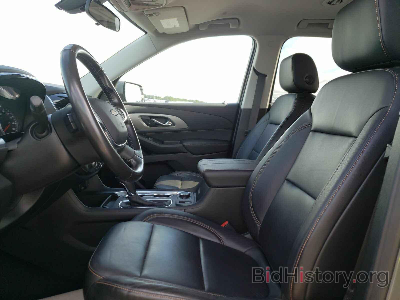 Photo 1GNEVHKW9KJ208955 - Chevrolet Traverse 2019