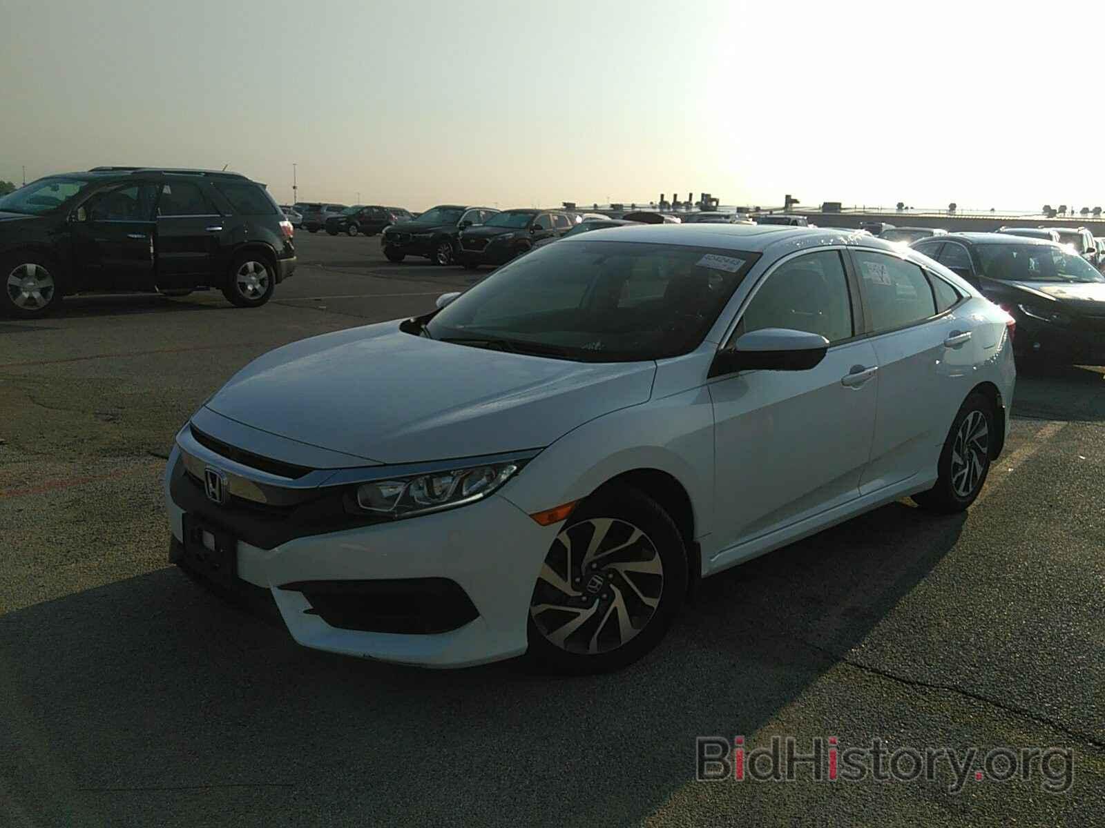 Photo 19XFC2F7XJE018984 - Honda Civic Sedan 2018