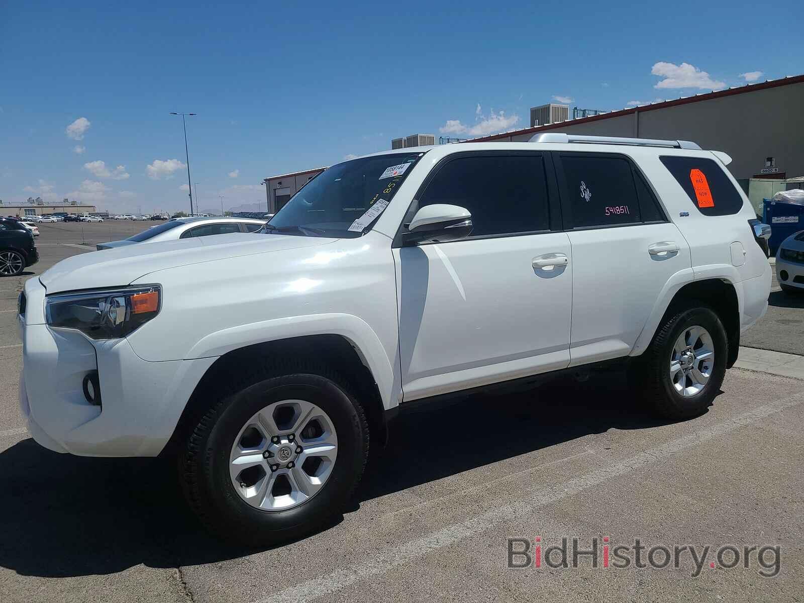 Photo JTEBU5JR3J5570839 - Toyota 4Runner SR5 2018