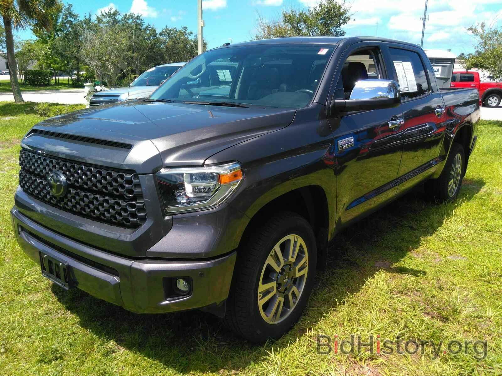 Photo 5TFAY5F19KX856370 - Toyota Tundra 4WD 2019