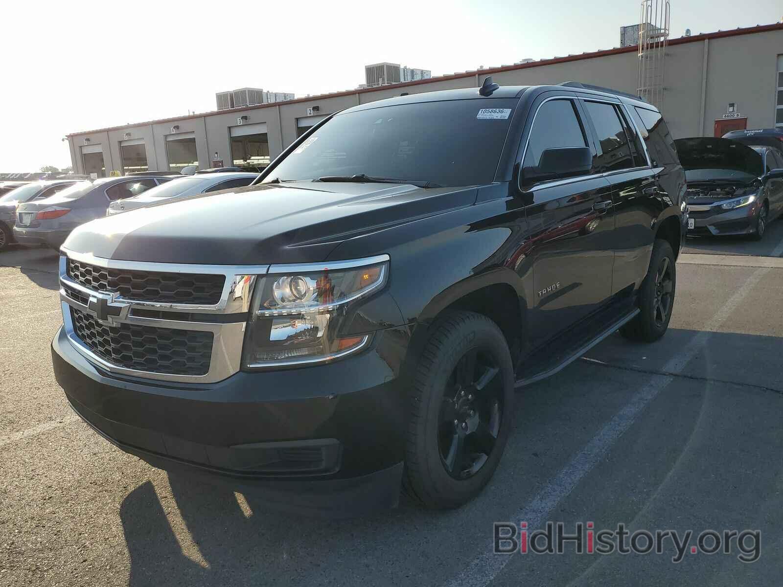 Photo 1GNSCBKC1HR326486 - Chevrolet Tahoe 2017