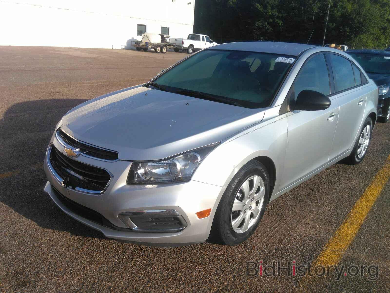 Photo 1G1PA5SH7F7123900 - Chevrolet Cruze 2015