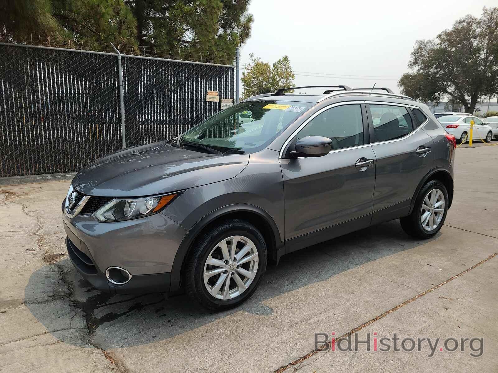 Photo JN1BJ1CR3JW205867 - Nissan Rogue Sport 2018