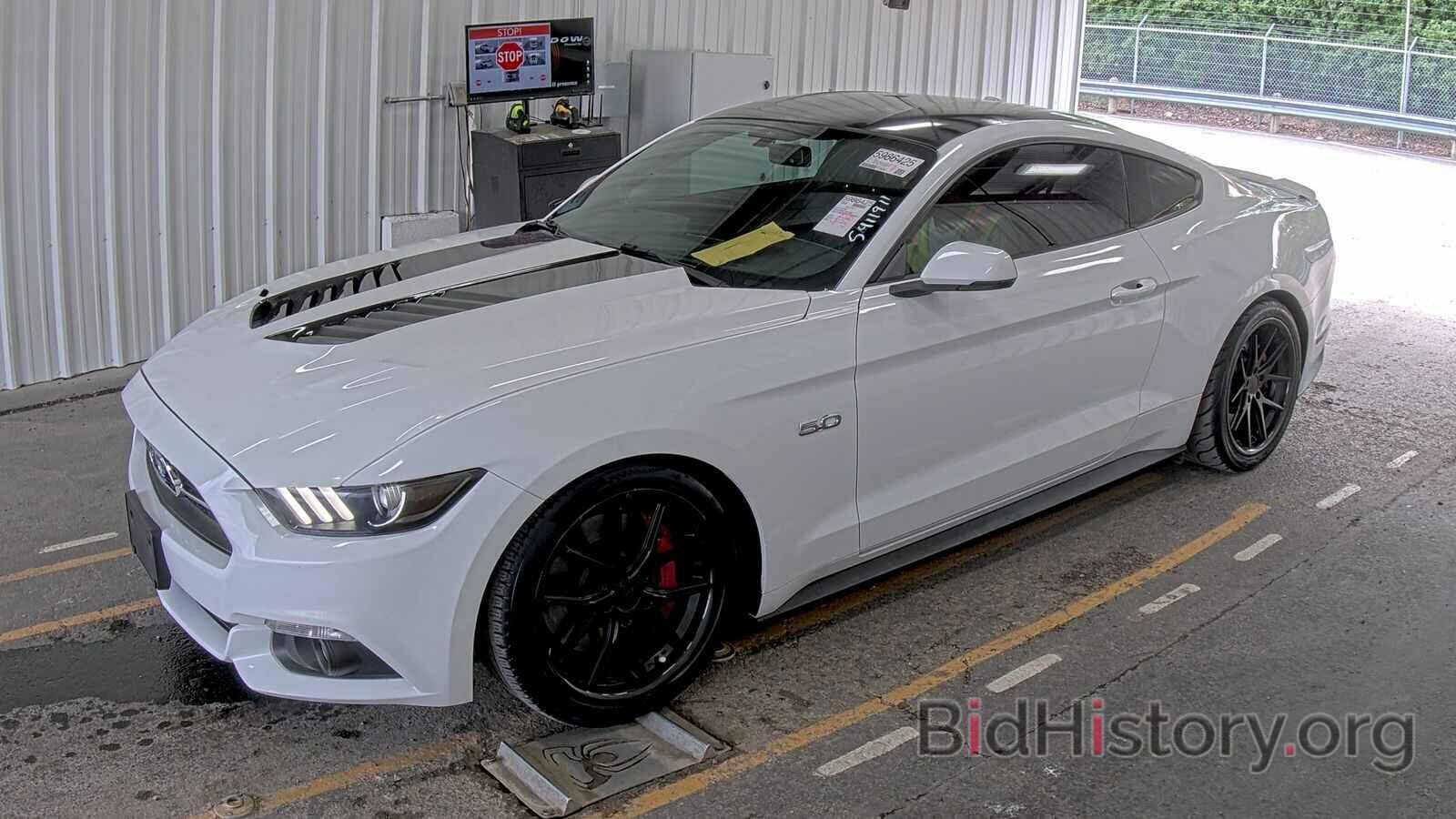 Photo 1FA6P8CF2F5358481 - Ford Mustang 2015