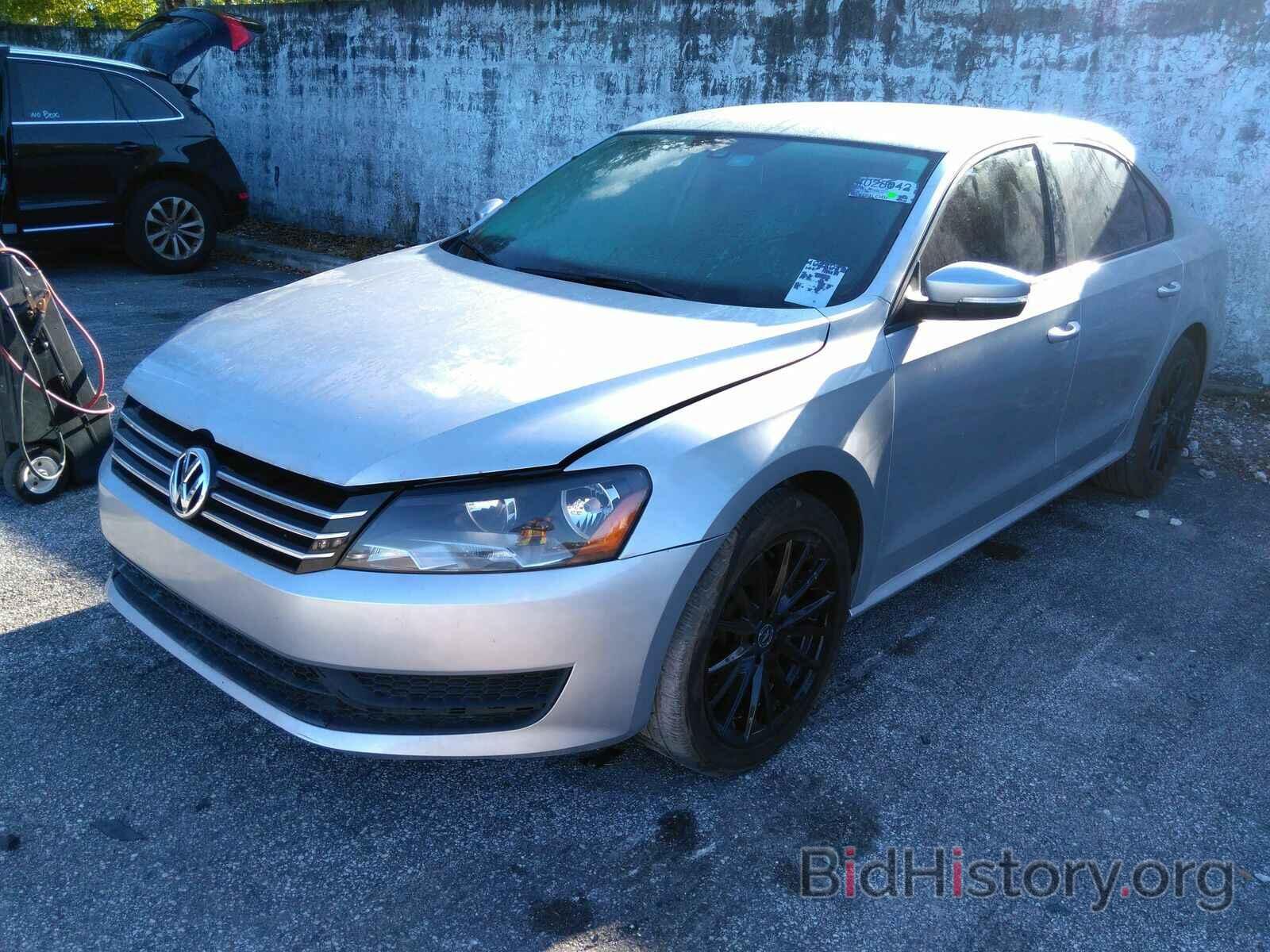 Photo 1VWAT7A33FC076975 - Volkswagen Passat 2015