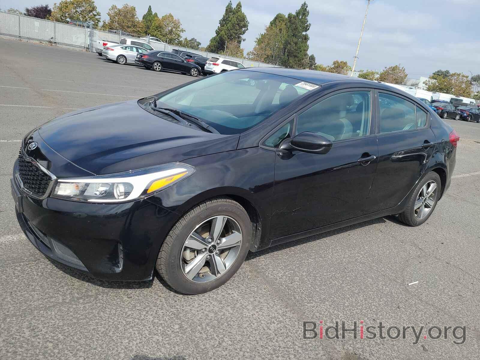 Photo 3KPFL4A77JE232222 - Kia Forte LX 2018