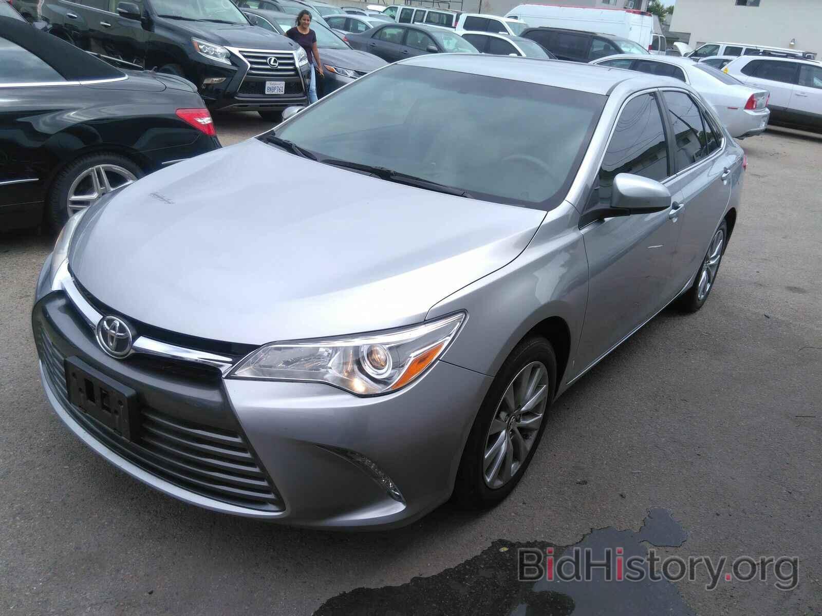 Photo 4T1BF1FK7HU692893 - Toyota Camry 2017