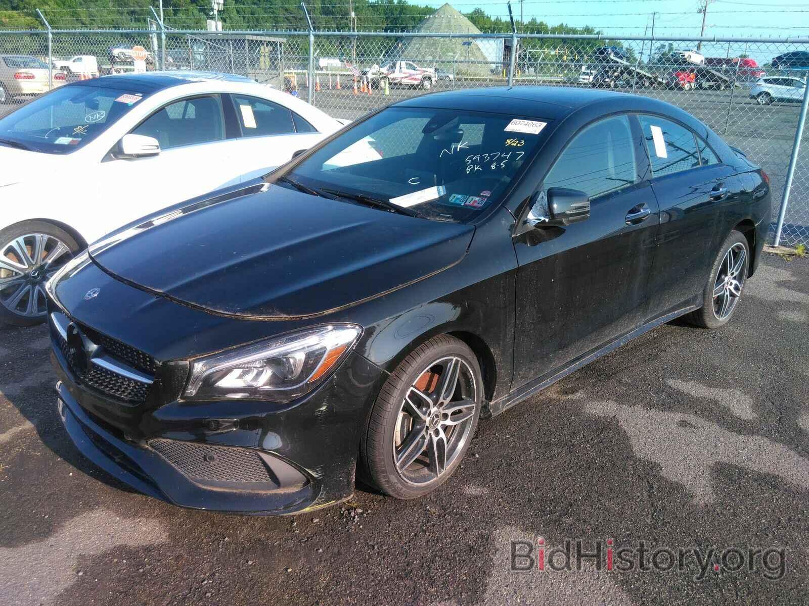 Photo WDDSJ4GB4JN593747 - Mercedes-Benz CLA 2018