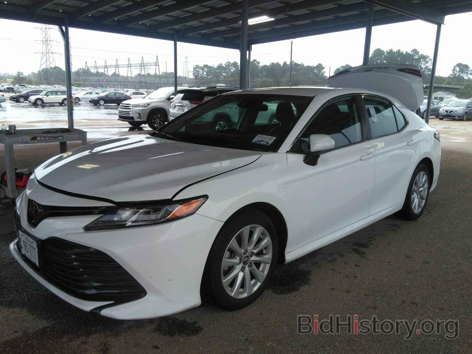 Photo 4T1B11HK9KU803382 - Toyota Camry LE 2019