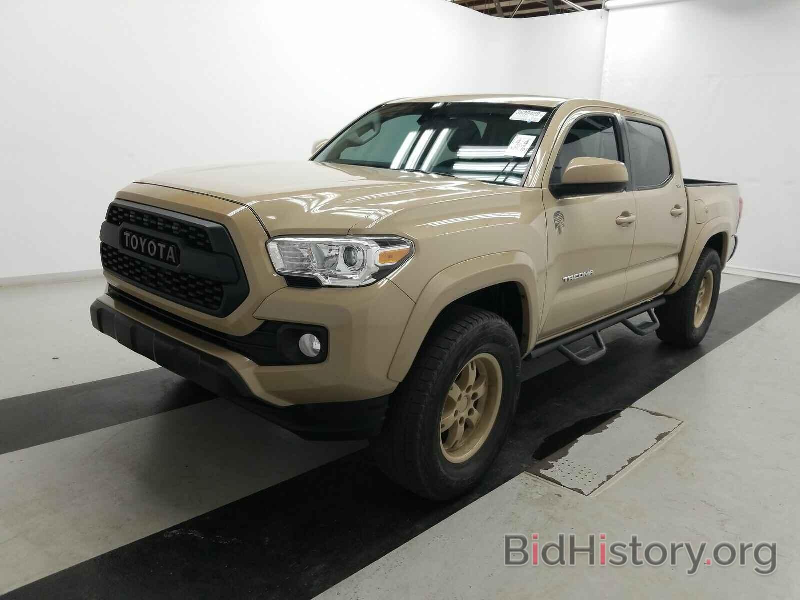 Photo 3TMAZ5CN7KM087541 - Toyota Tacoma 2WD 2019