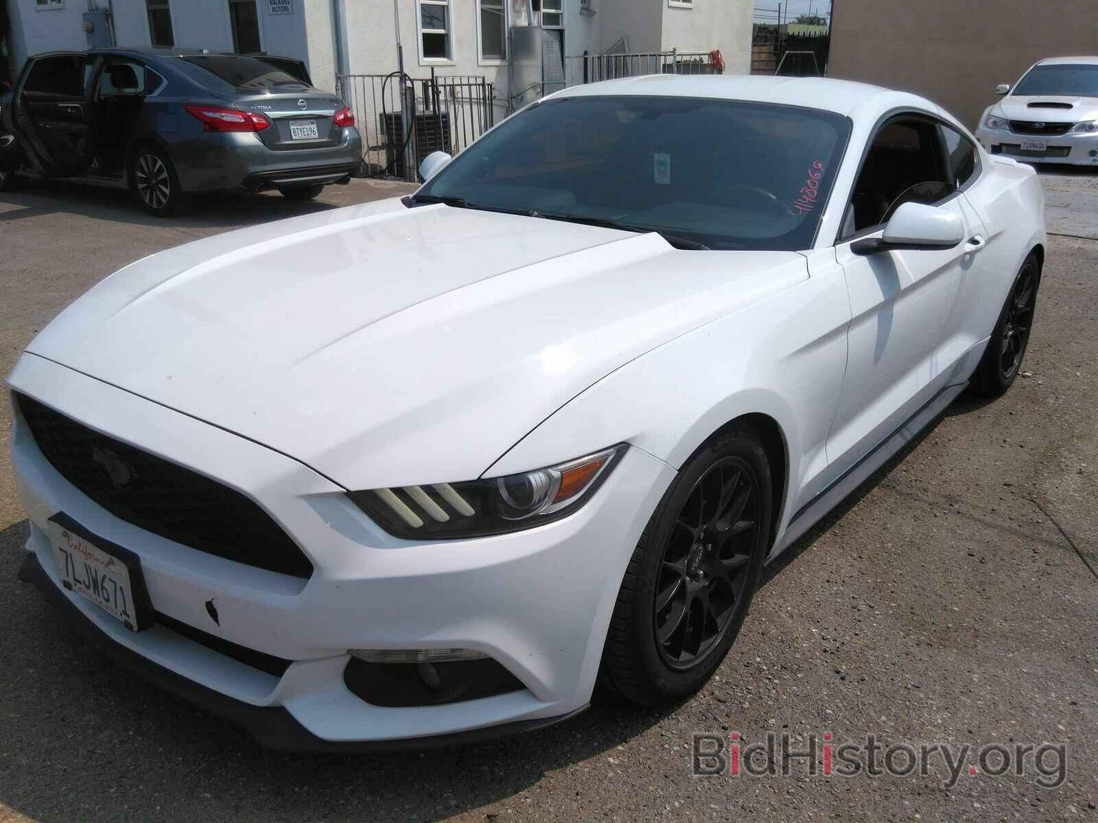 Photo 1FA6P8TH5F5403866 - Ford Mustang 2015