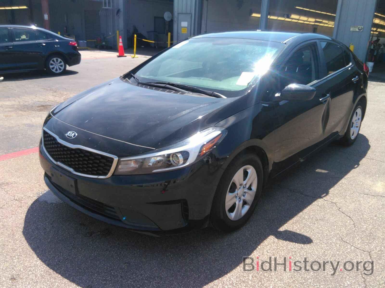 Photo 3KPFK4A76JE267109 - Kia Forte LX 2018