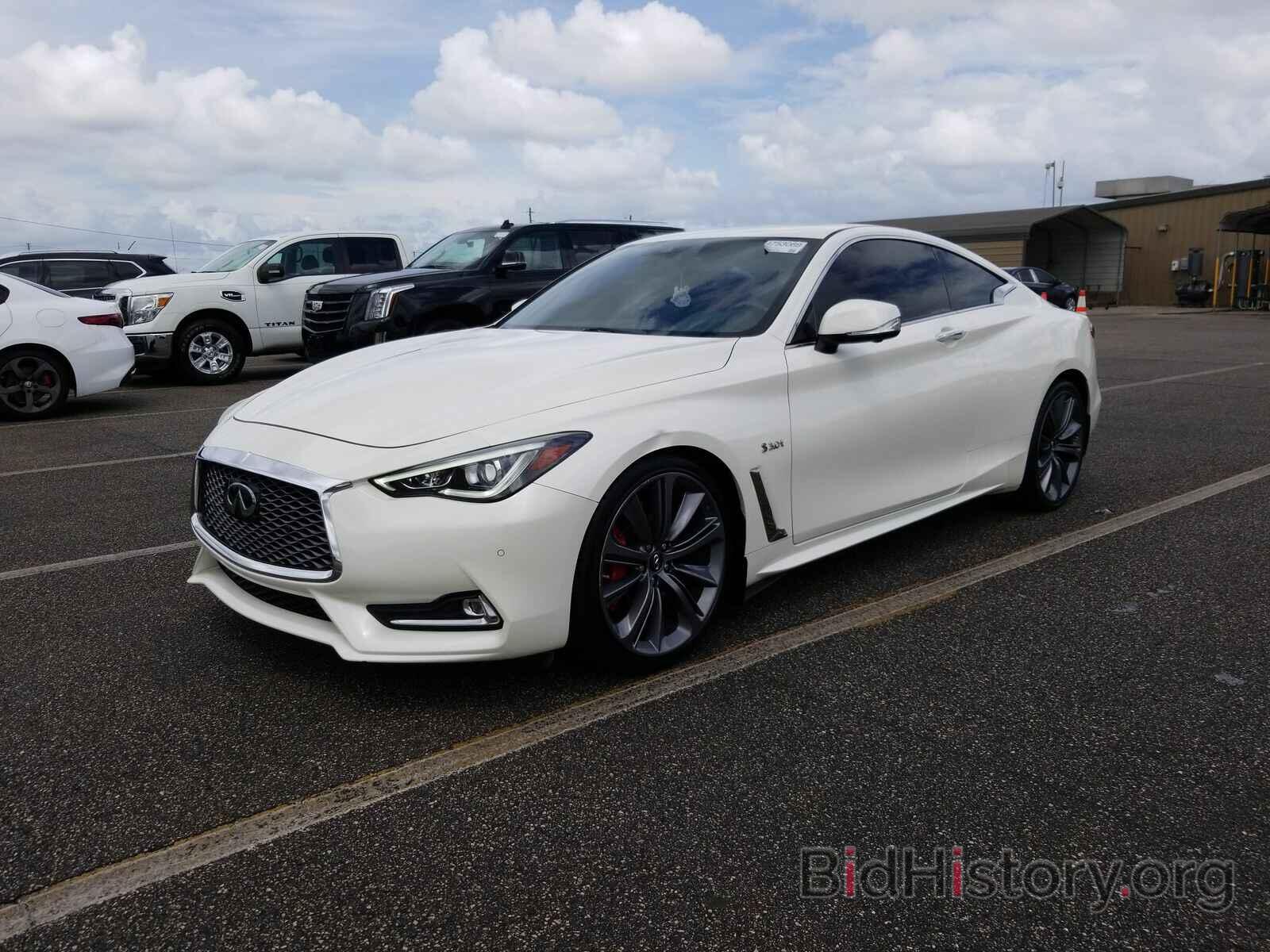 Photo JN1FV7EK5JM530136 - INFINITI Q60 R 2018