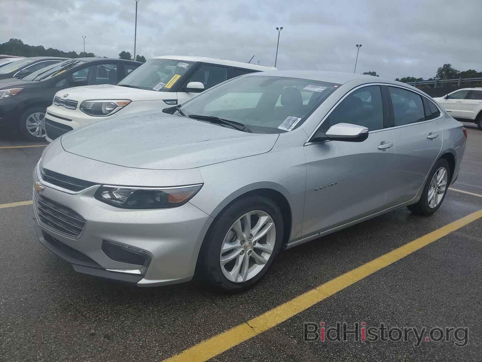 Photo 1G1ZD5ST2JF271276 - Chevrolet Malibu 2018