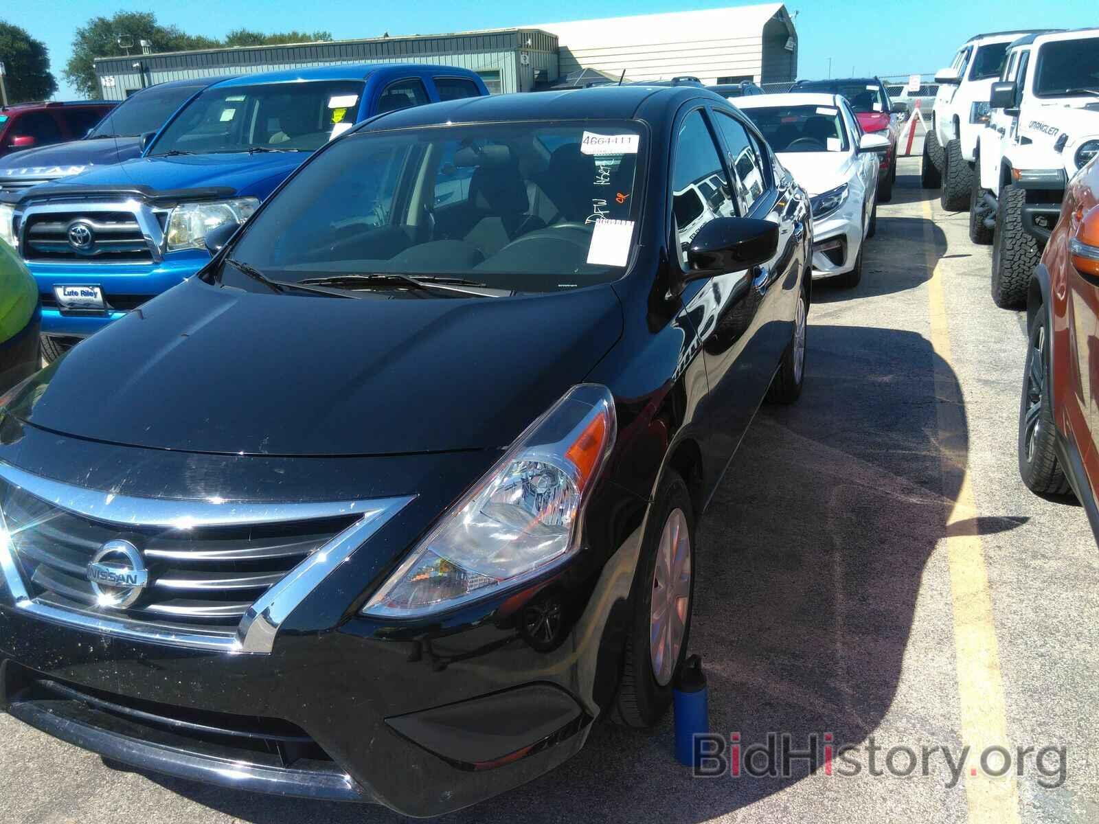 Photo 3N1CN7AP5KL848175 - Nissan Versa Sedan 2019