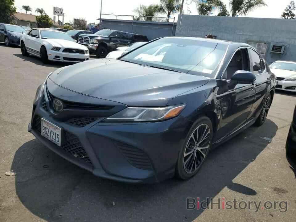 Photo 4T1B11HK7JU627057 - Toyota Camry 2018