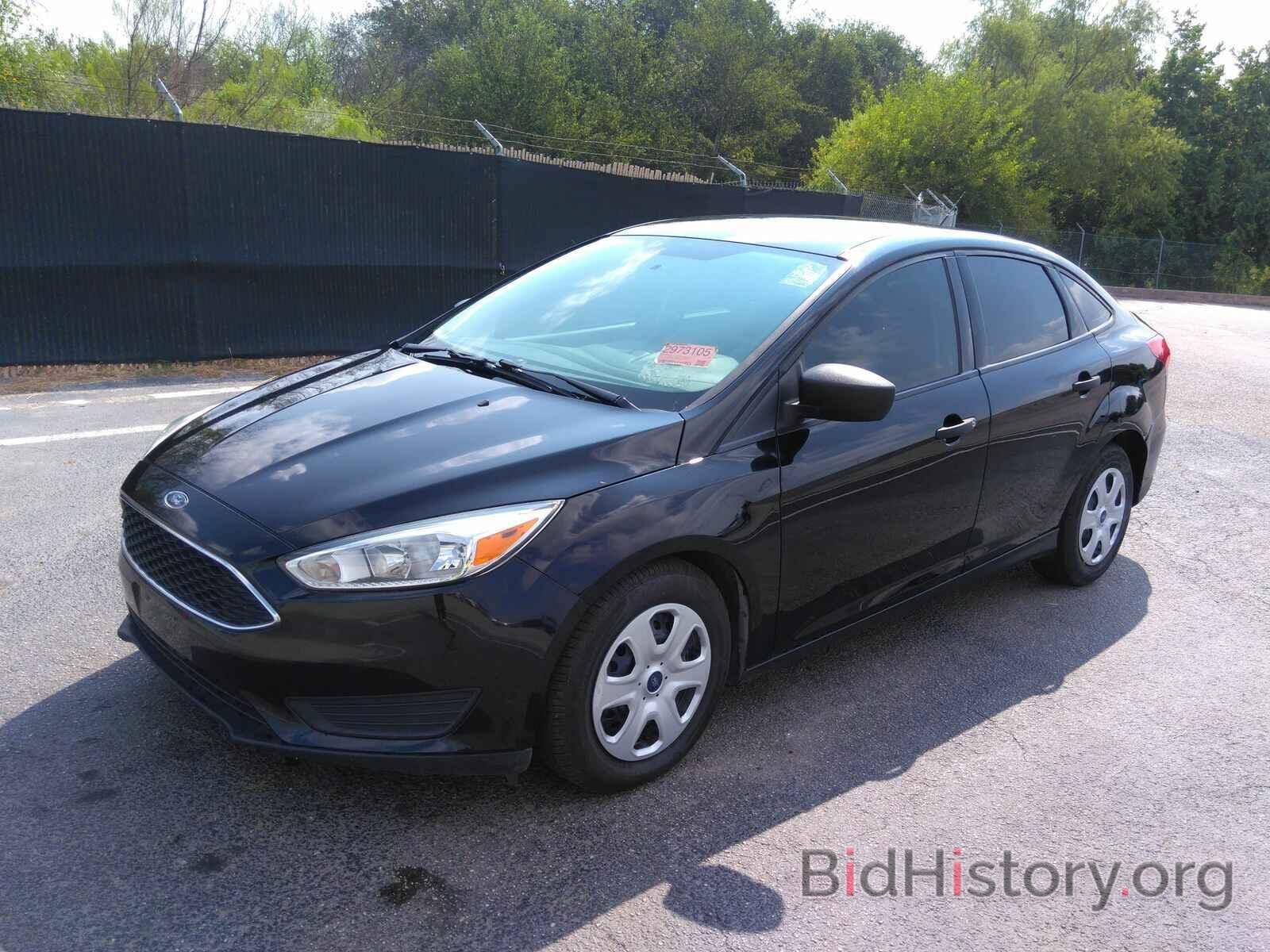 Photo 1FADP3E26HL257642 - Ford Focus 2017