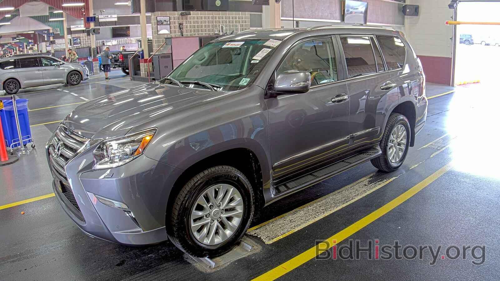 Photo JTJBM7FX3J5203203 - Lexus GX GX 2018