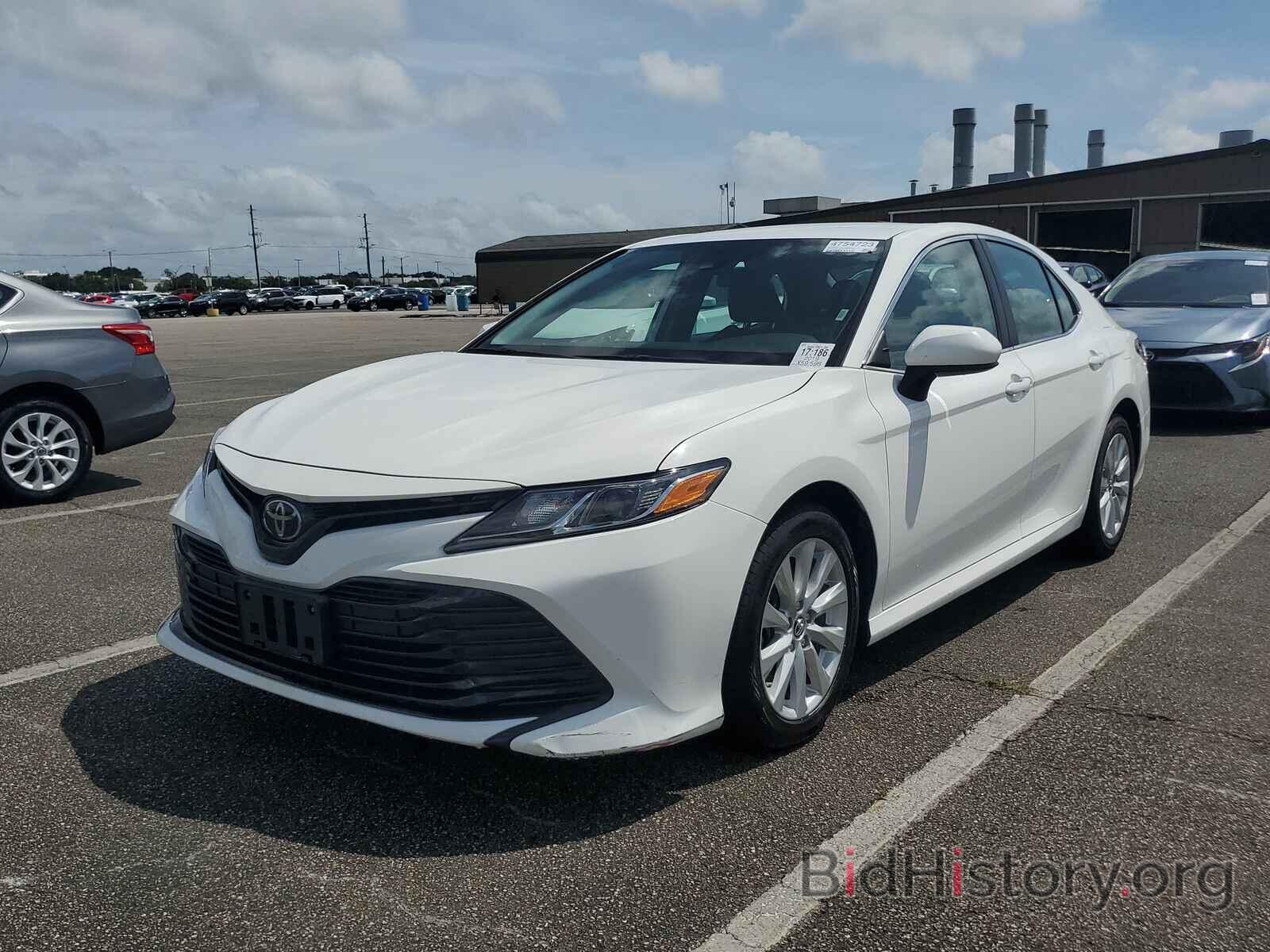 Фотография 4T1B11HK2KU227585 - Toyota Camry LE 2019