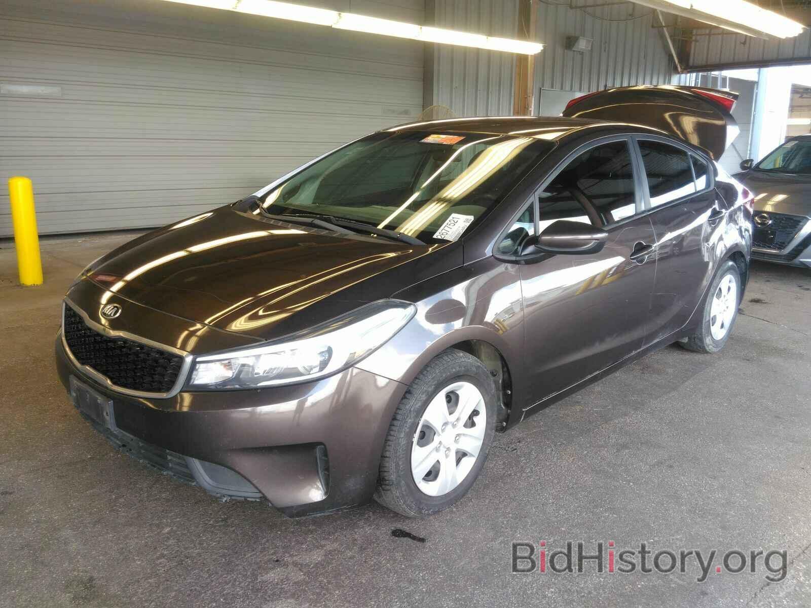 Photo 3KPFK4A70JE197199 - Kia Forte LX 2018